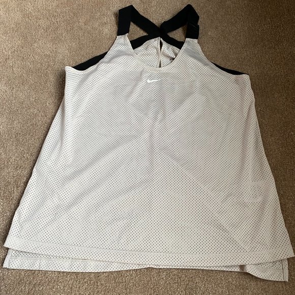 Dri-Fit Nike Workout Tank Bundle - Picture 5 of 6